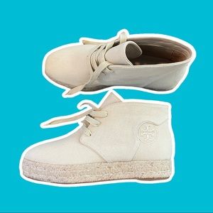 Tory Burch wedge NEVER BEEN WORN!